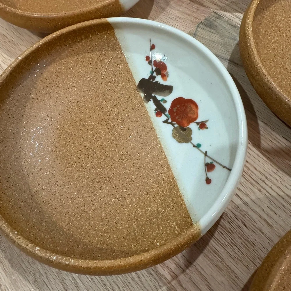 Set of 5 Handmade Painted Floral Plates‎ Tan and White 5.5”